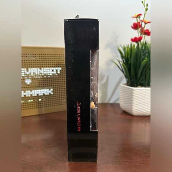 New Star Wars The Black Series DJ (Canto Bight) - Picture 4 of 7